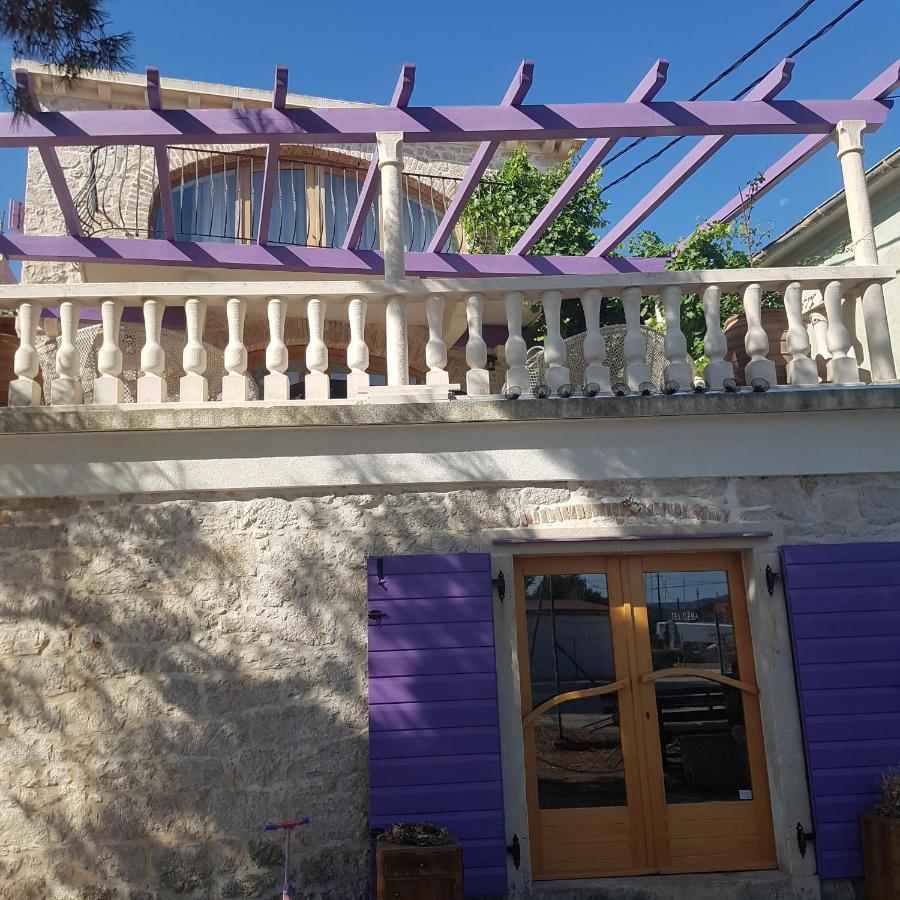 דירות Veli Iž Jardin Kapetanova Kuca מראה חיצוני תמונה