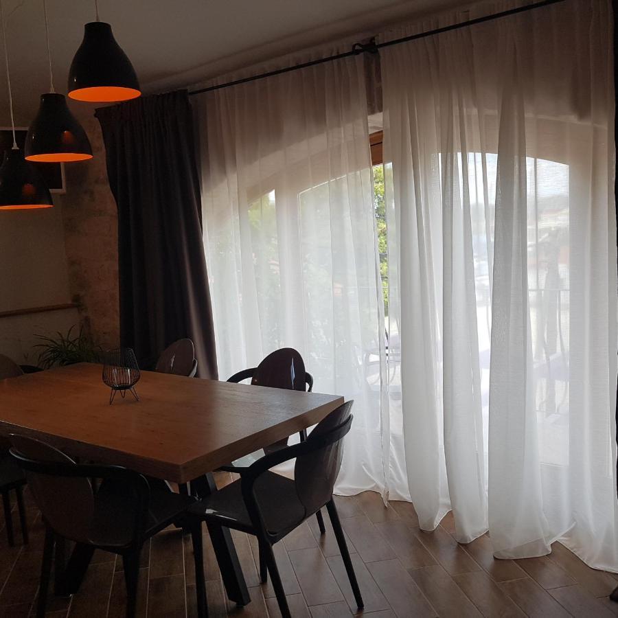 דירות Veli Iž Jardin Kapetanova Kuca מראה חיצוני תמונה
